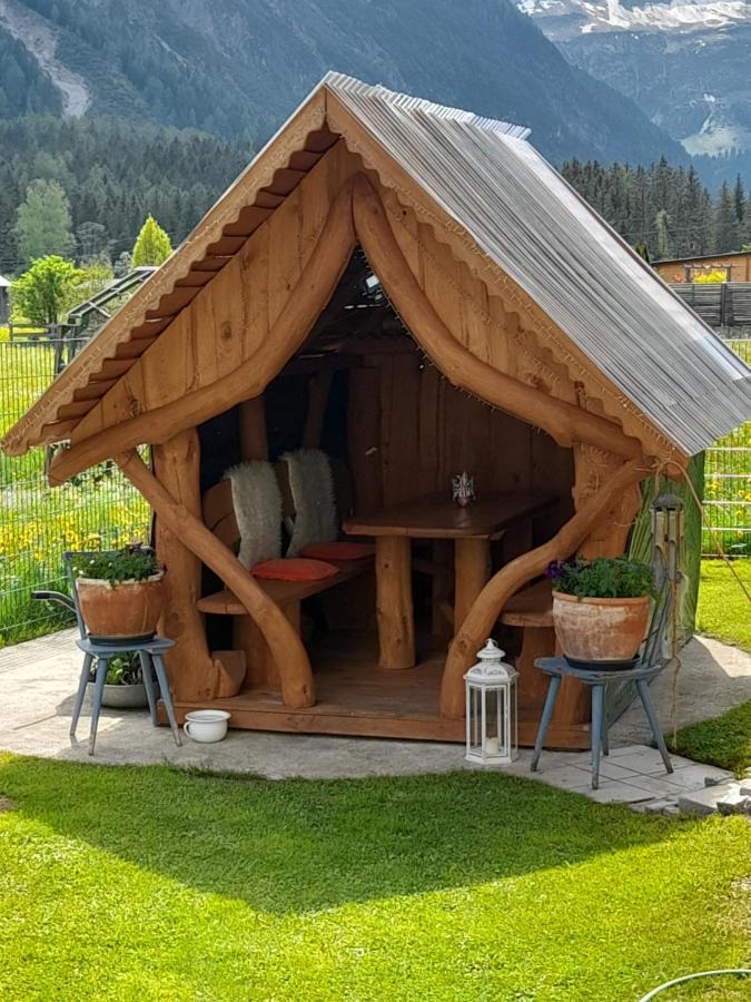 Haus Sonnenschein Apartamento Holzgau Exterior foto